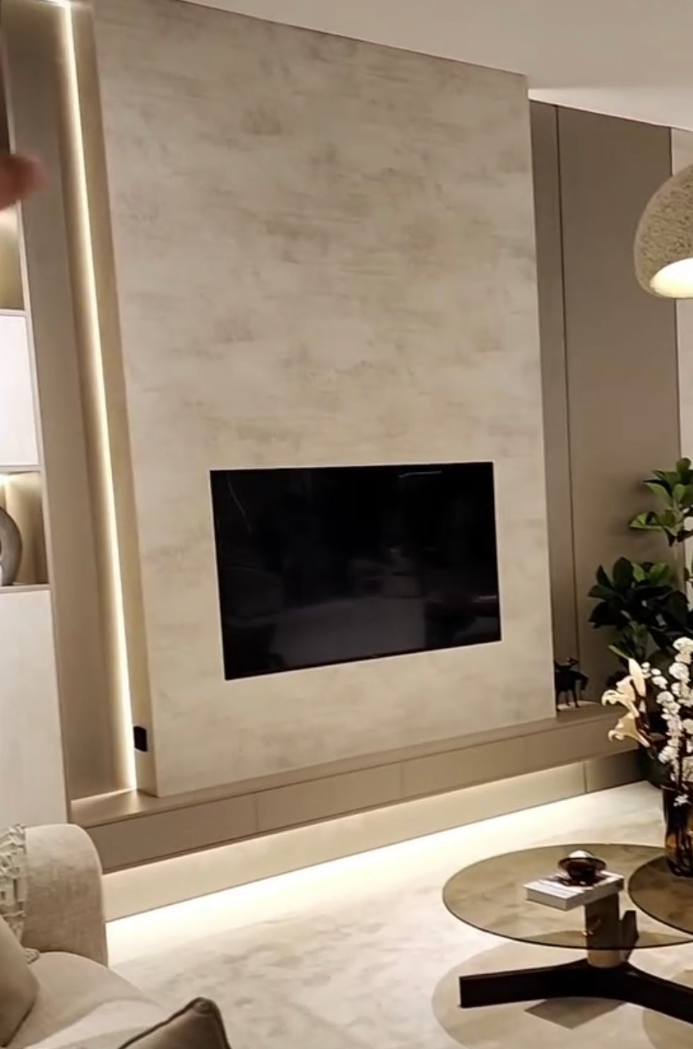 NEW - Tv Meubel Licht Taupe L275 x D33 x H20